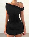 Sexy Lace Bodycon Mini Dress with Asymmetrical Shoulder