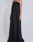 Elegant Strapless A-Line Dress with Back Cutout
