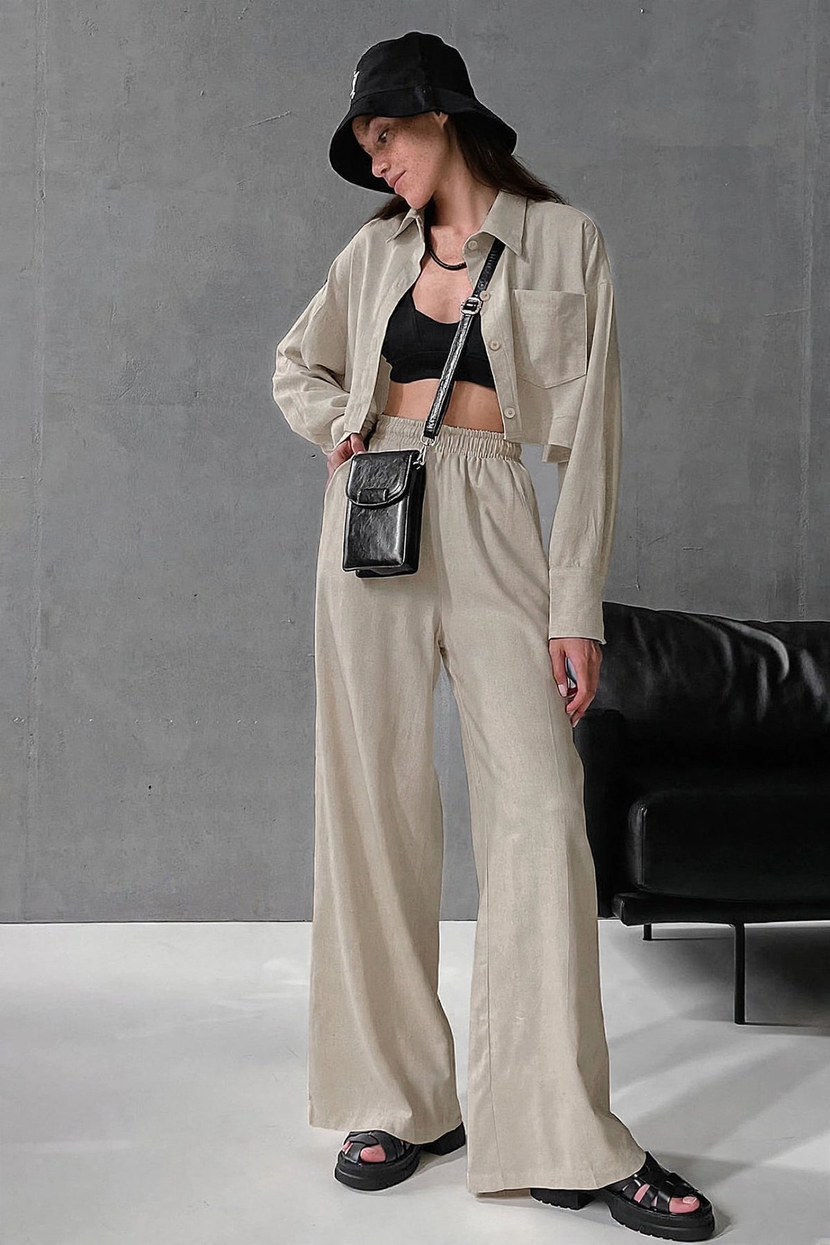 Lin Pure Linen Set on model