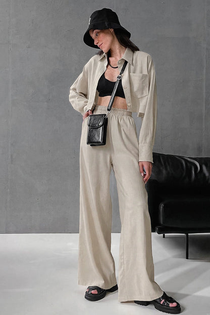 Lin Pure Linen Set on model