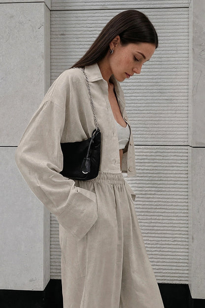Lin Pure Linen Set on model