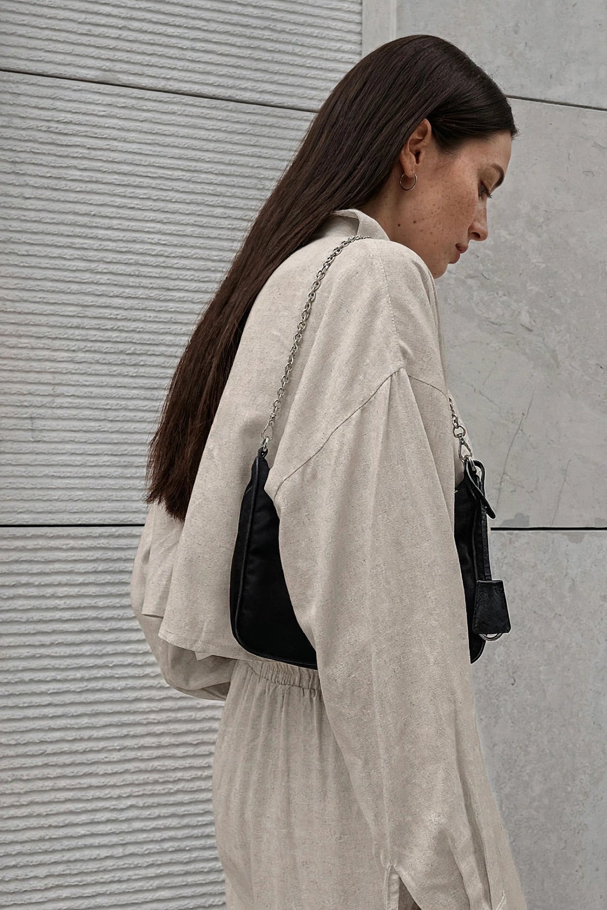 Lin Pure Linen Set on model
