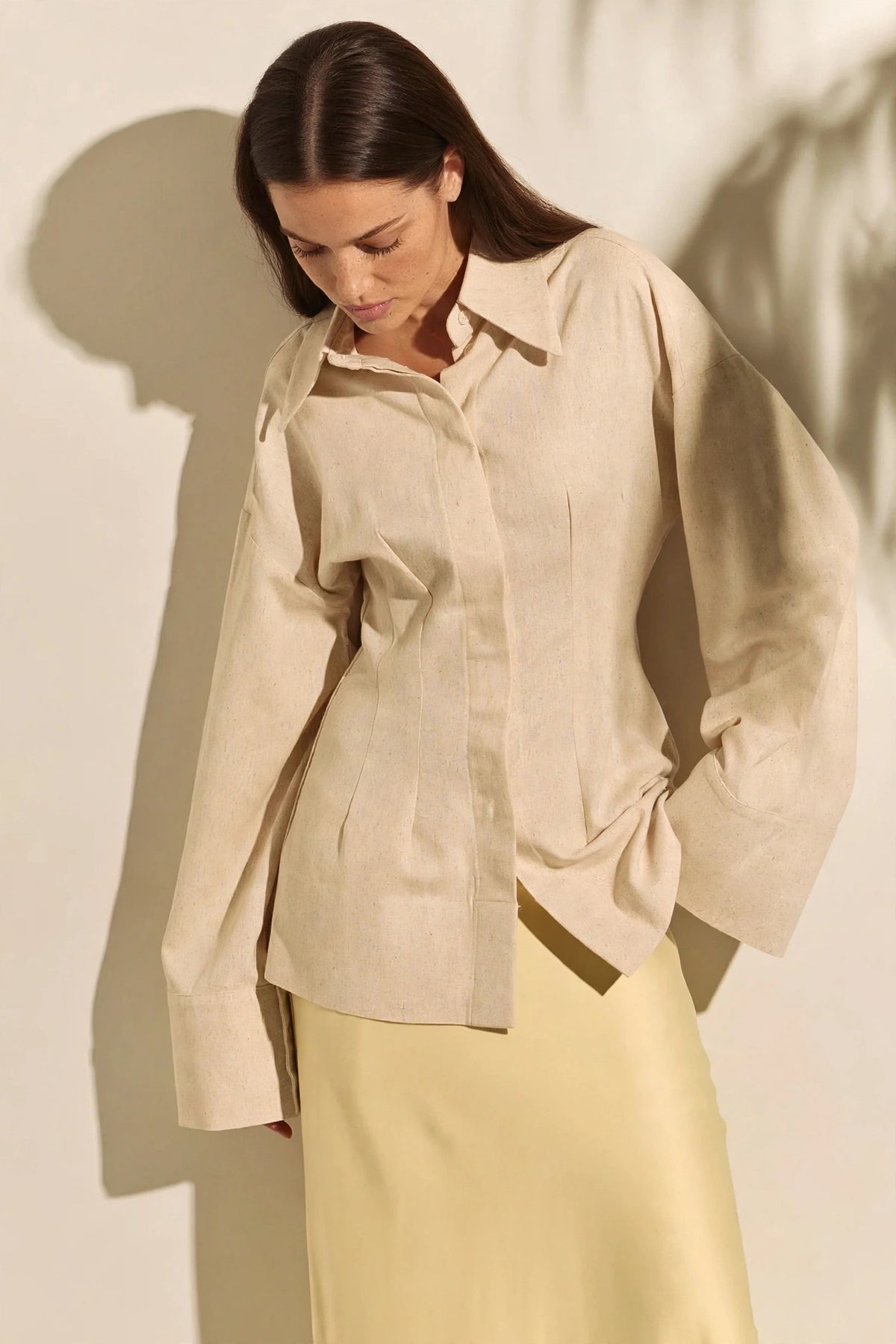 Linéa Linen Relaxed Shirt on model
