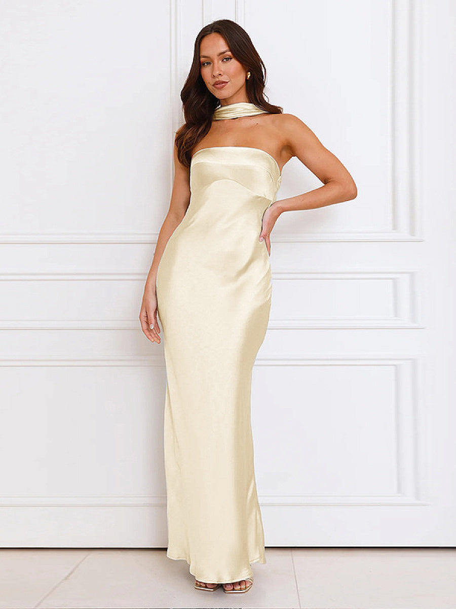 Elegant Strapless Satin Dress with Two-Way Design