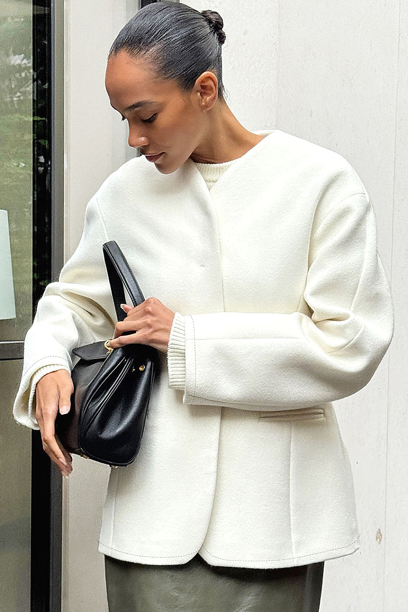 Chic V-Neck Buttoned Short Coat for Autumn Winter