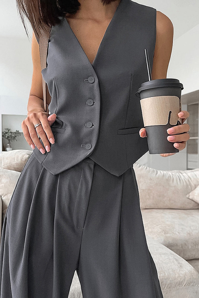 Gray Sleeveless Vest Set for Elegant Commuting