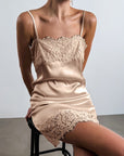 Chic Lace Cami Dress for Stylish Commuting