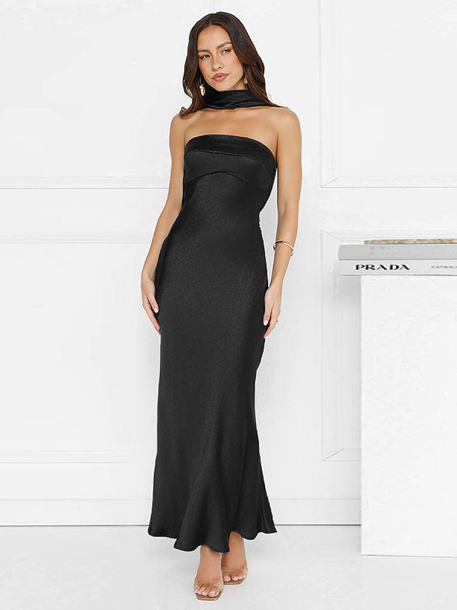 Elegant Strapless Satin Dress with Two-Way Design