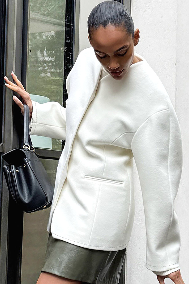 Chic V-Neck Buttoned Short Coat for Autumn Winter