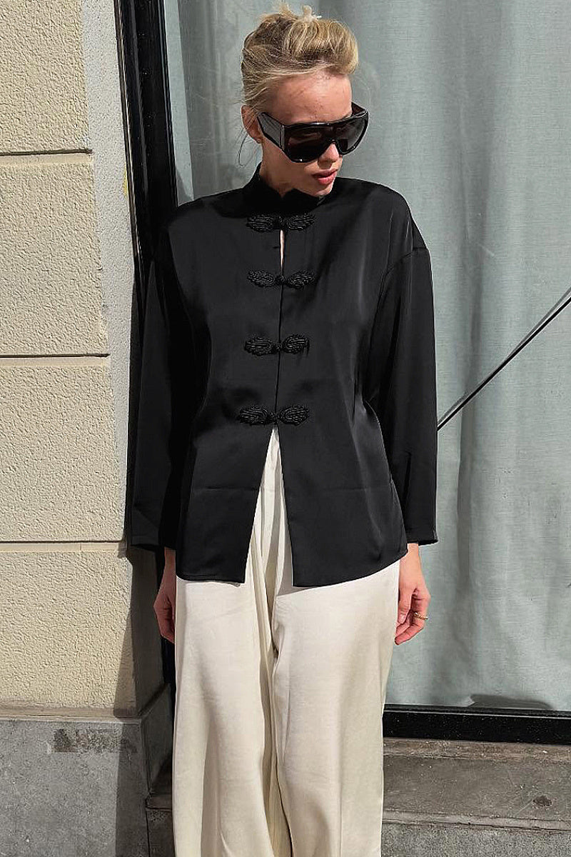 Elegant Chinese Style Stand Collar Long Sleeve Top