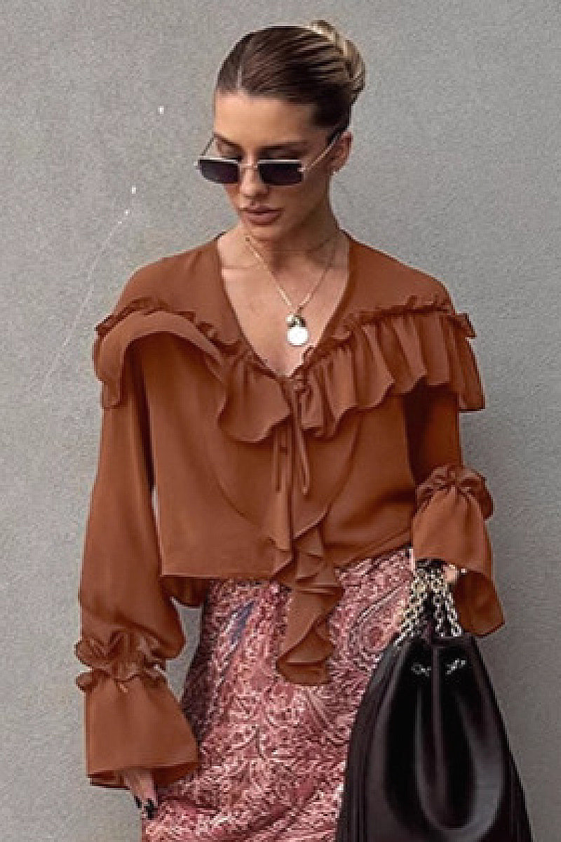 Chic Women's Flare Sleeve Chiffon Top