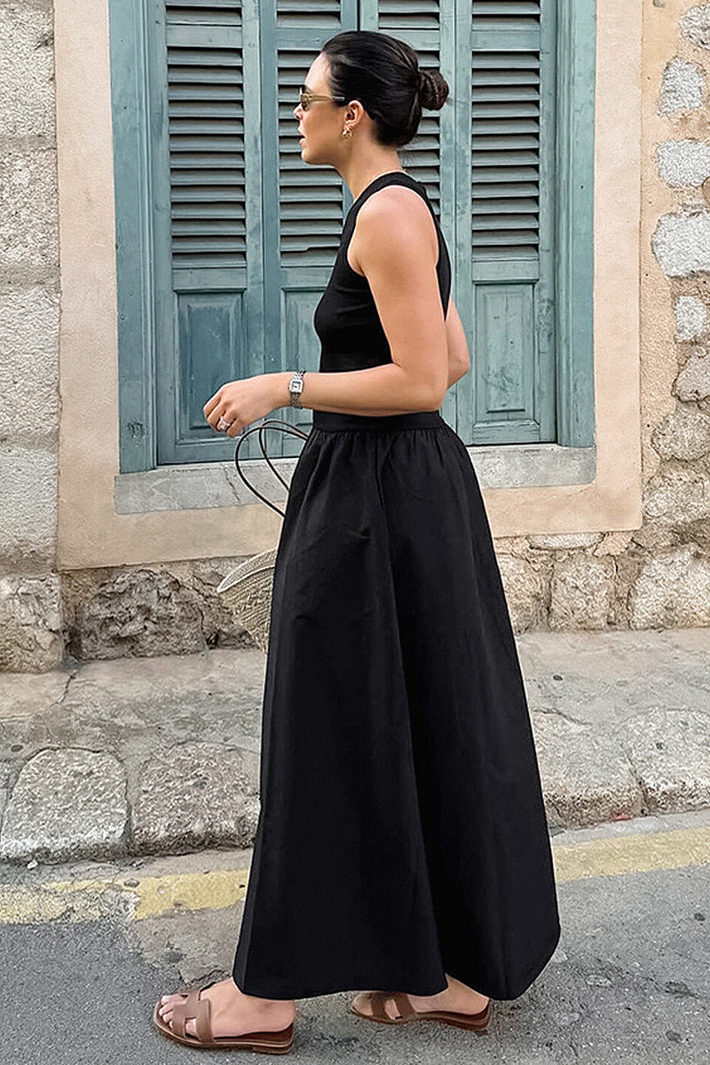 Vintage Inspired Little Black Dress for Spring